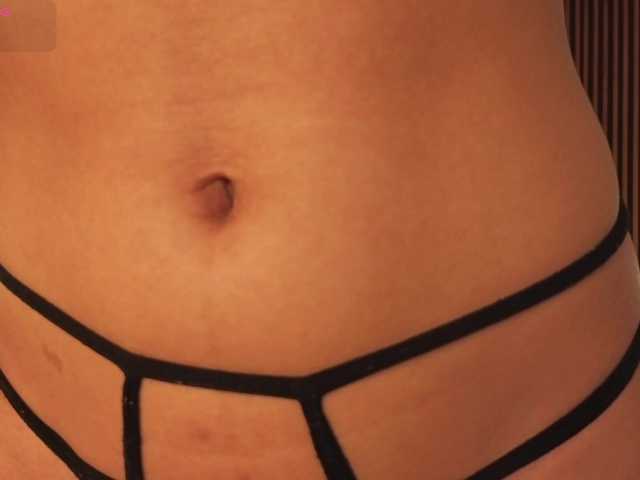 kimhilton-