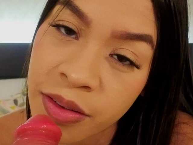 kimhilton- live cam on BongaCams