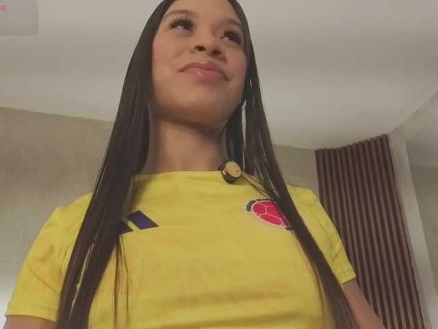 kimhilton-