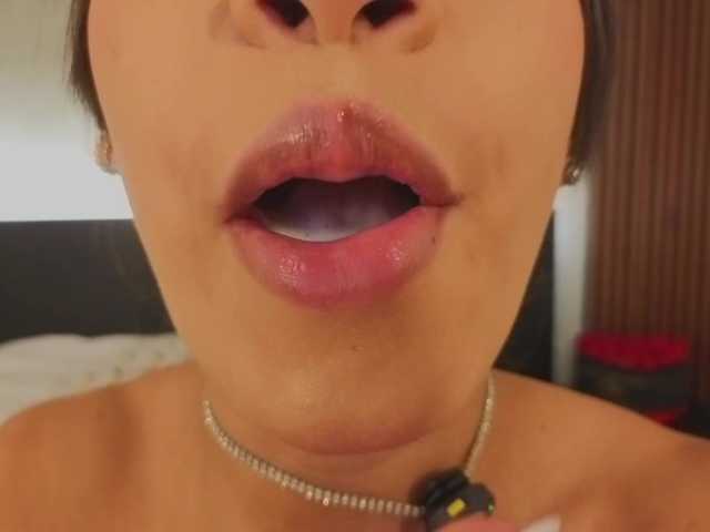 kimhilton- live cam on BongaCams
