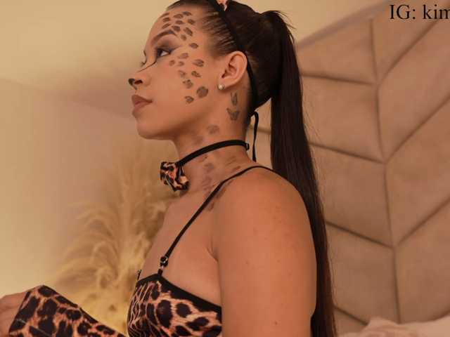 kimhilton-