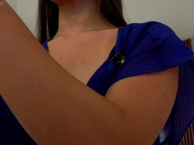 kimhilton- live webcam show