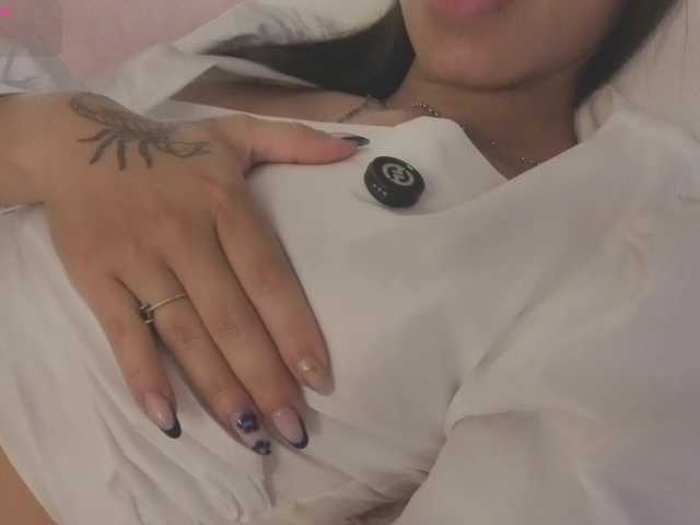 kimhilton- live cam on BongaCams