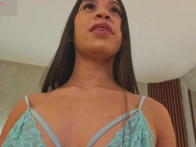 kimhilton-