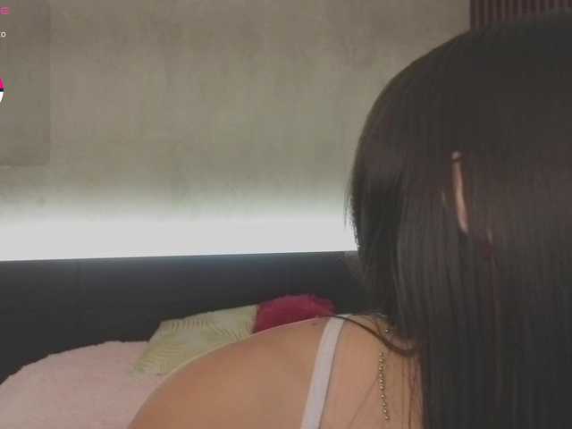 kimhilton-