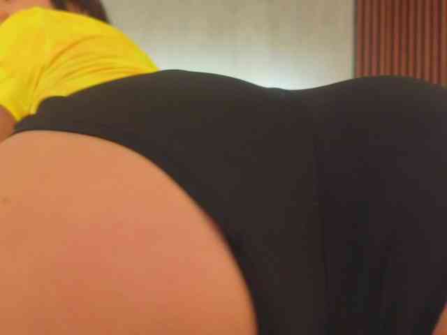 kimhilton- webcam