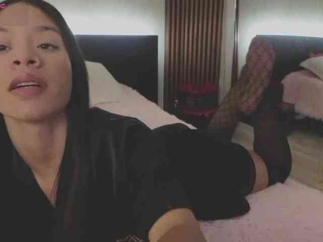 kimhilton- webcam