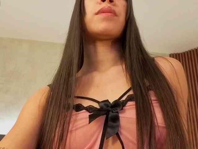 kimhilton- webcam