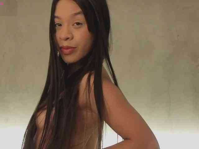 kimhilton-
