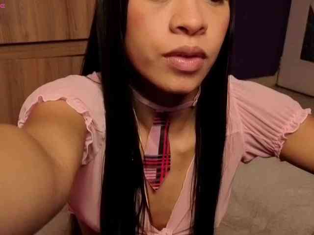 kimhilton- webcam