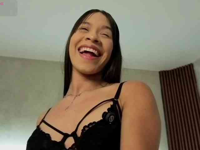 kimhilton- webcam