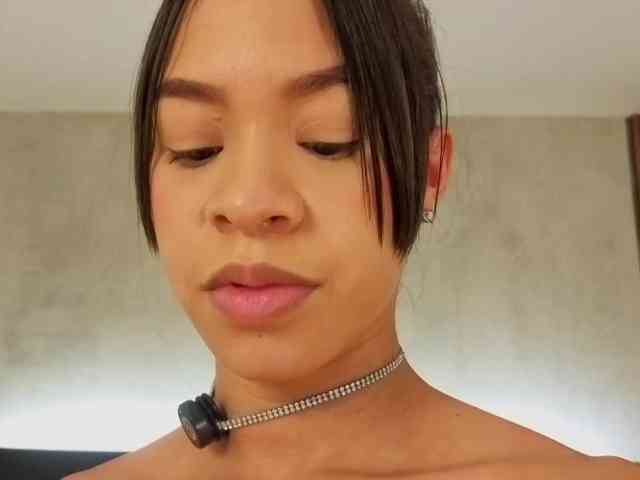 kimhilton- webcam