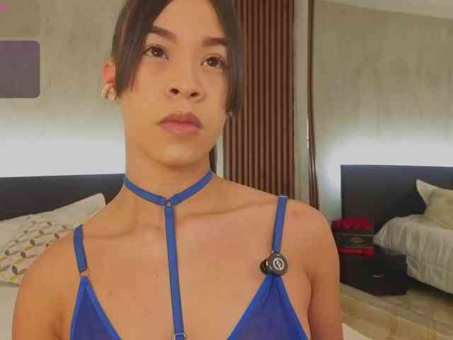kimhilton- webcam