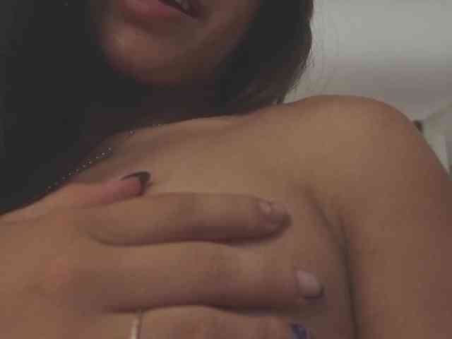 kimhilton-