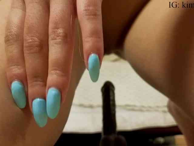 kimhilton-