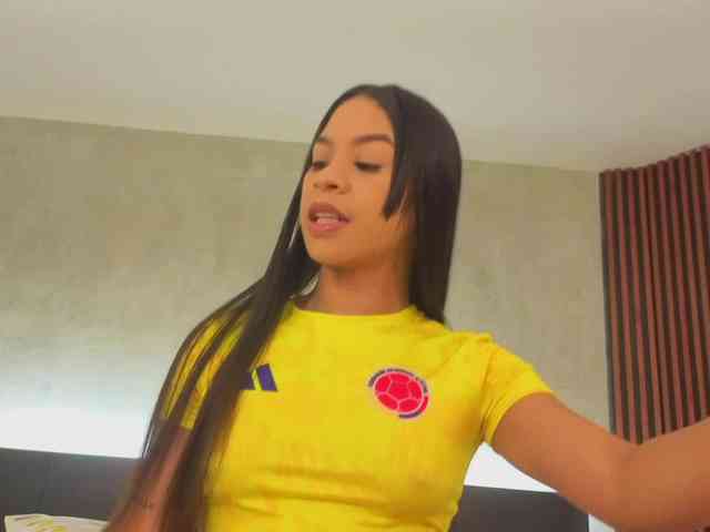 kimhilton- webcam