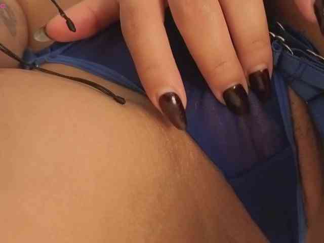 kimhilton-