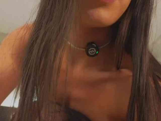 kimhilton- webcam