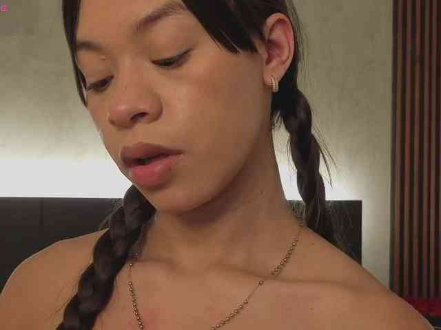 Modèle: kimhilton-