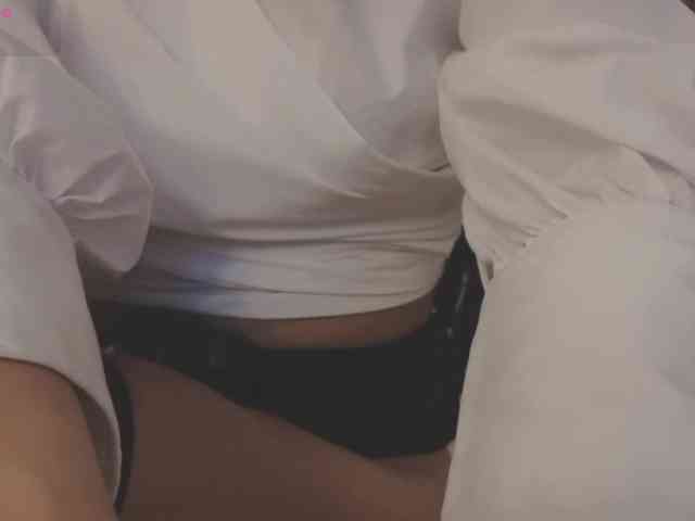kimhilton- webcam