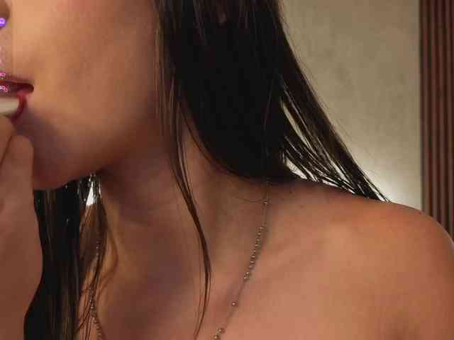 kimhilton- webcam