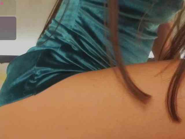 kimhilton- webcam