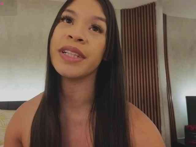 kimhilton- webcam