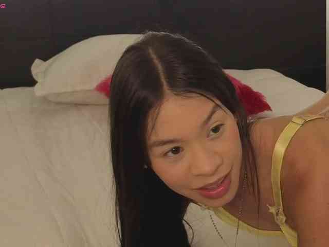 kimhilton-