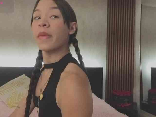 kimhilton- webcam