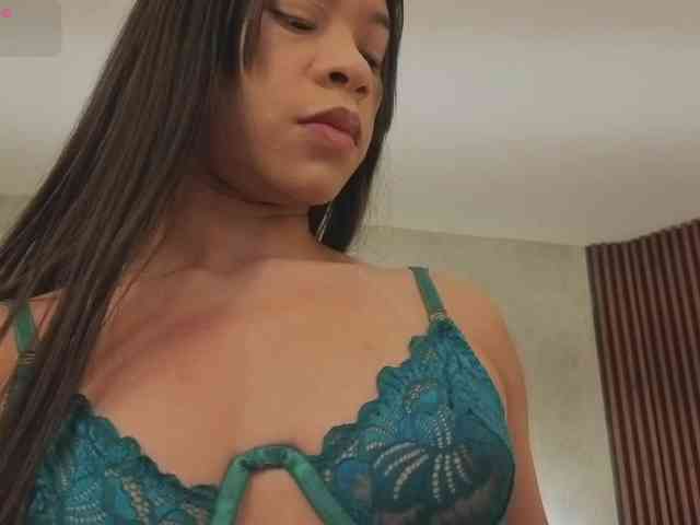 kimhilton-