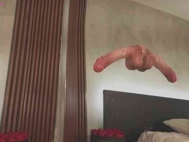 kimhilton- webcam