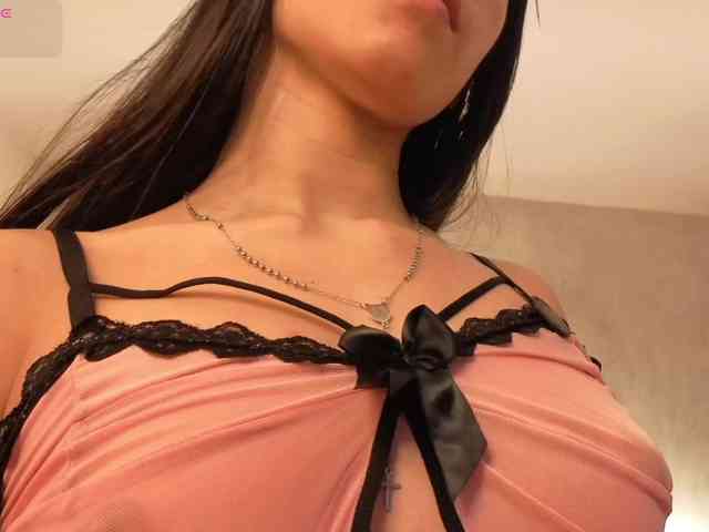 kimhilton- webcam