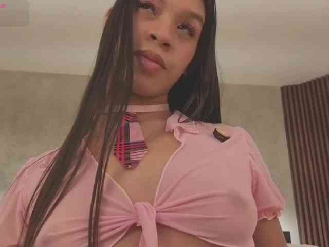 kimhilton- webcam