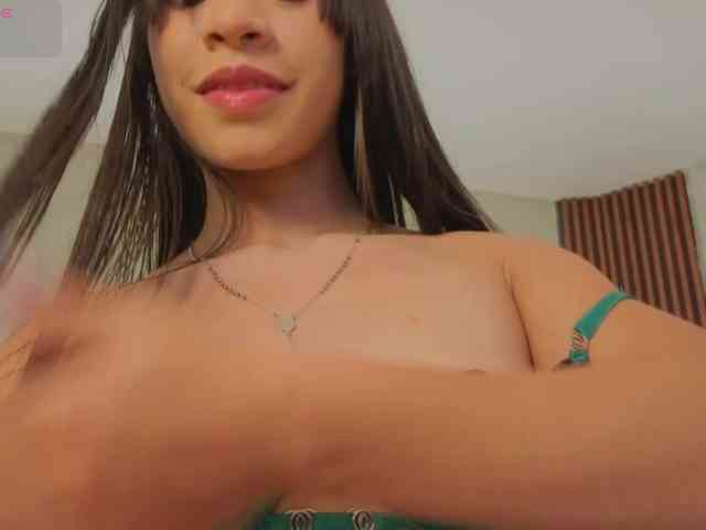 kimhilton- webcam