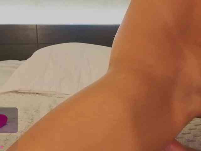kimhilton- webcam
