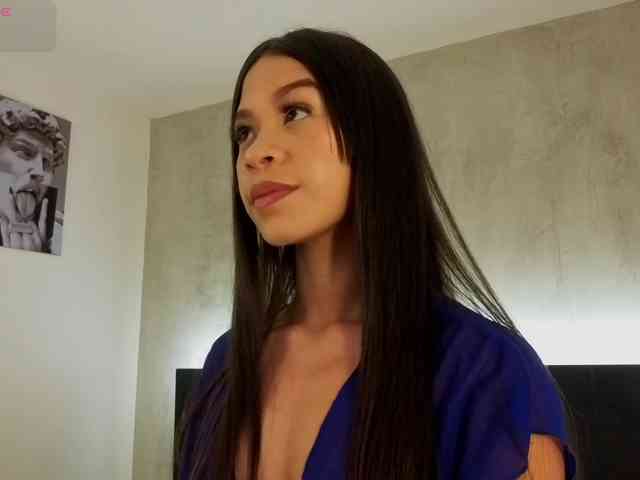 kimhilton-