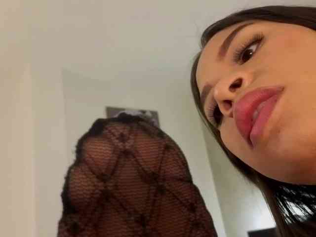 kimhilton- webcam