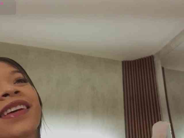 kimhilton- webcam