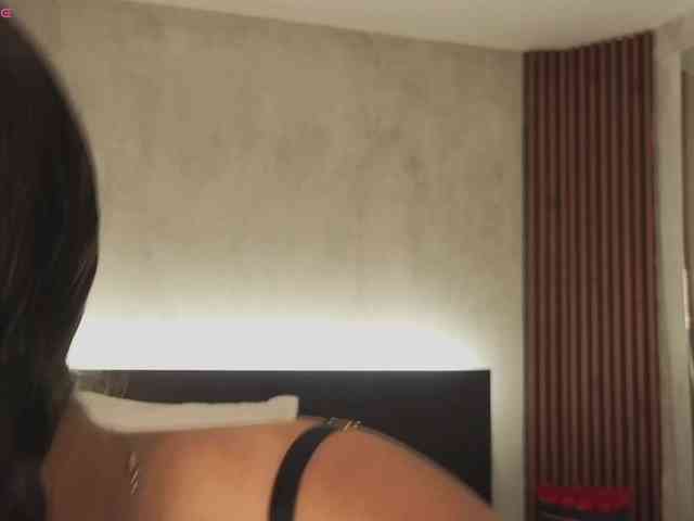 kimhilton- webcam