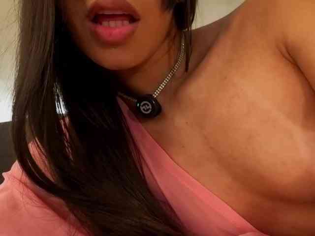 kimhilton- webcam