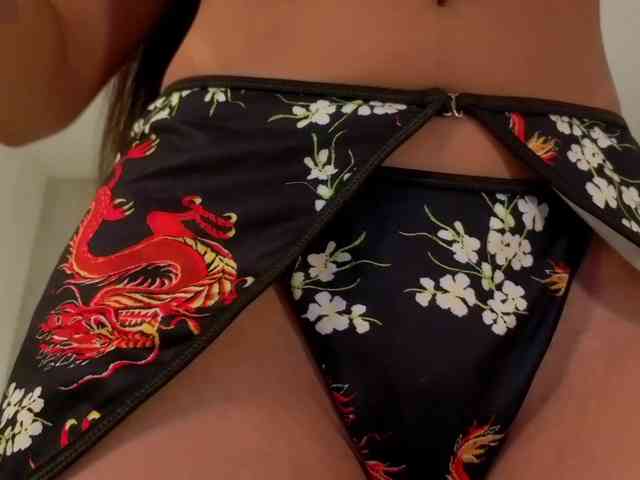 kimhilton- webcam