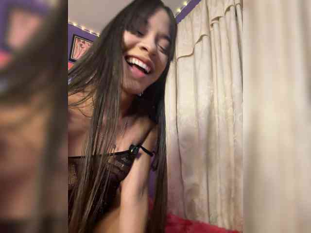 kimhilton- webcam