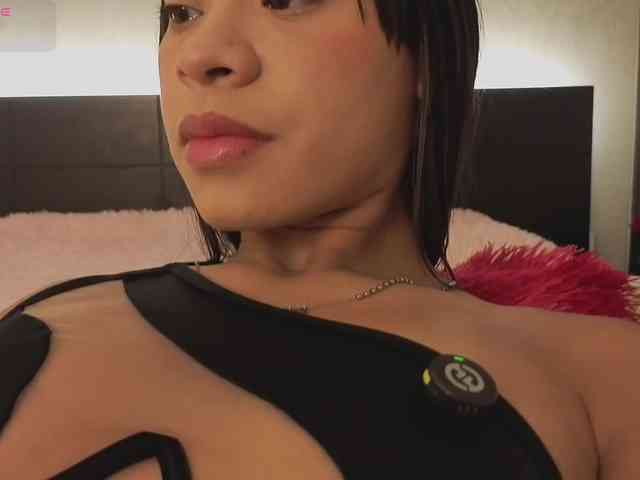 kimhilton- webcam