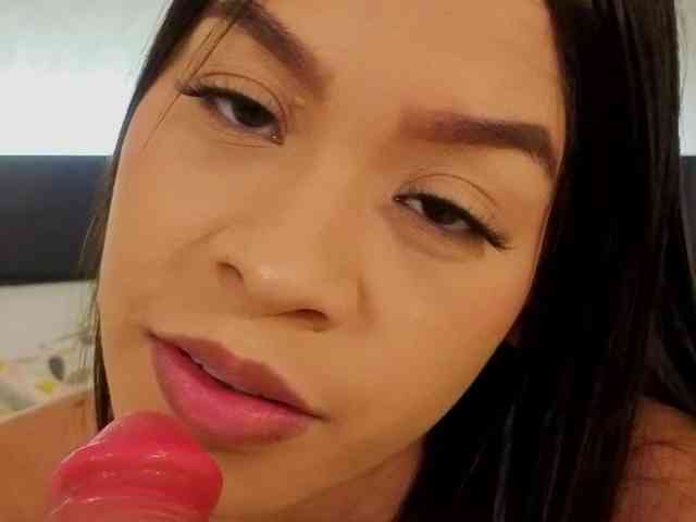 kimhilton-
