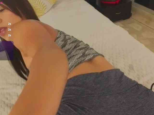 kimhilton- webcam