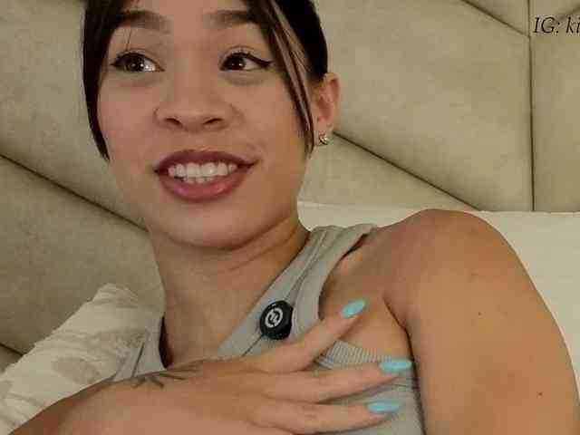 kimhilton-