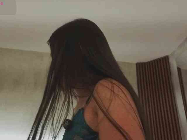 kimhilton- webcam