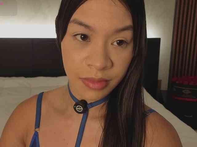 kimhilton- webcam