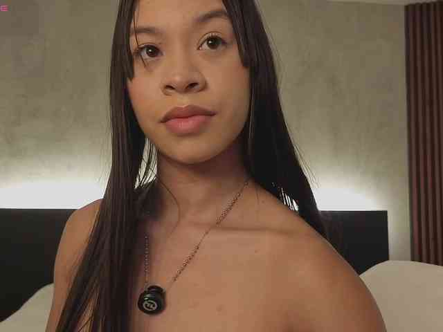 kimhilton- webcam