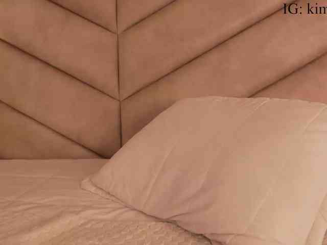 kimhilton- webcam